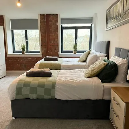 Apartment 20 Percent Off Weekly - Contractors - 2 Bedroom - Sleeps 7 *
