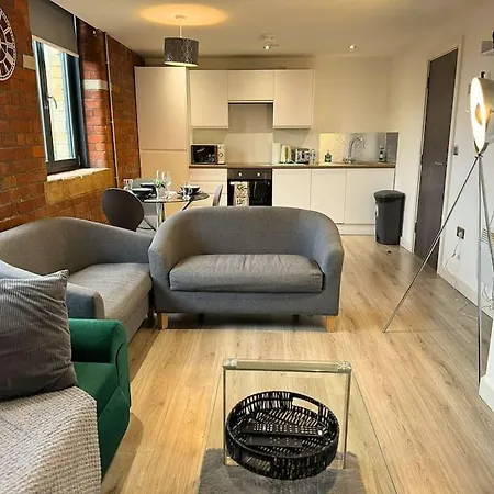 20 Percent Off Weekly - Contractors - 2 Bedroom - Sleeps 7